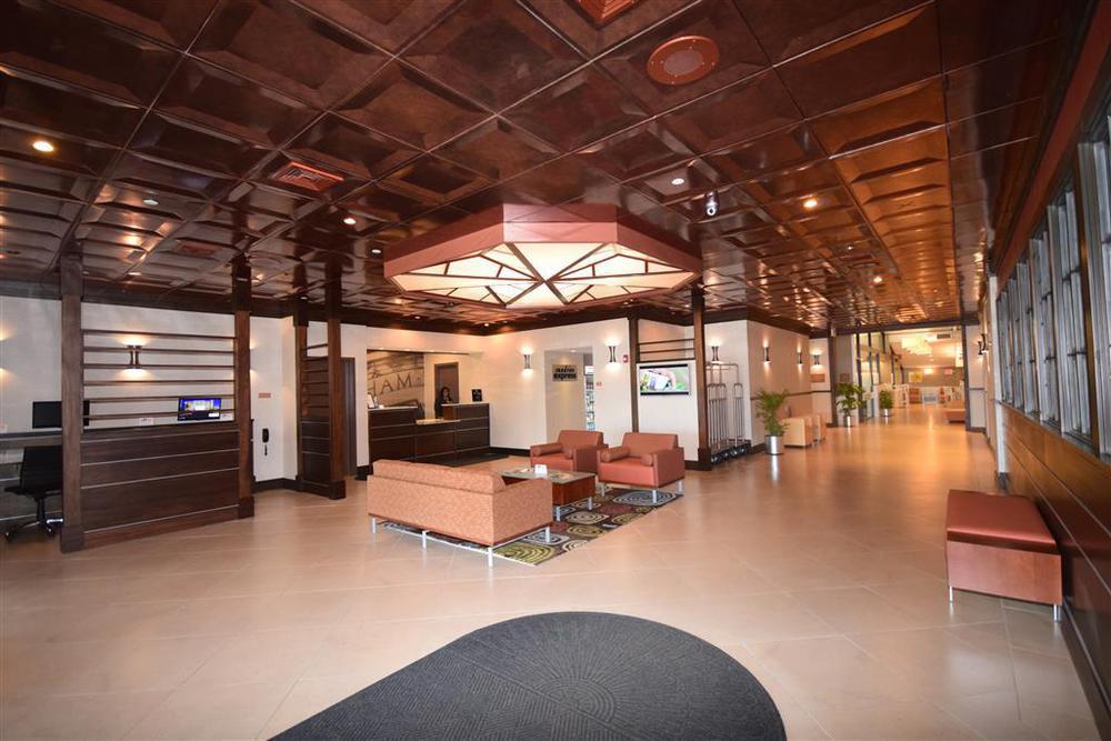 Best Western Plus Waltham Boston Interior photo
