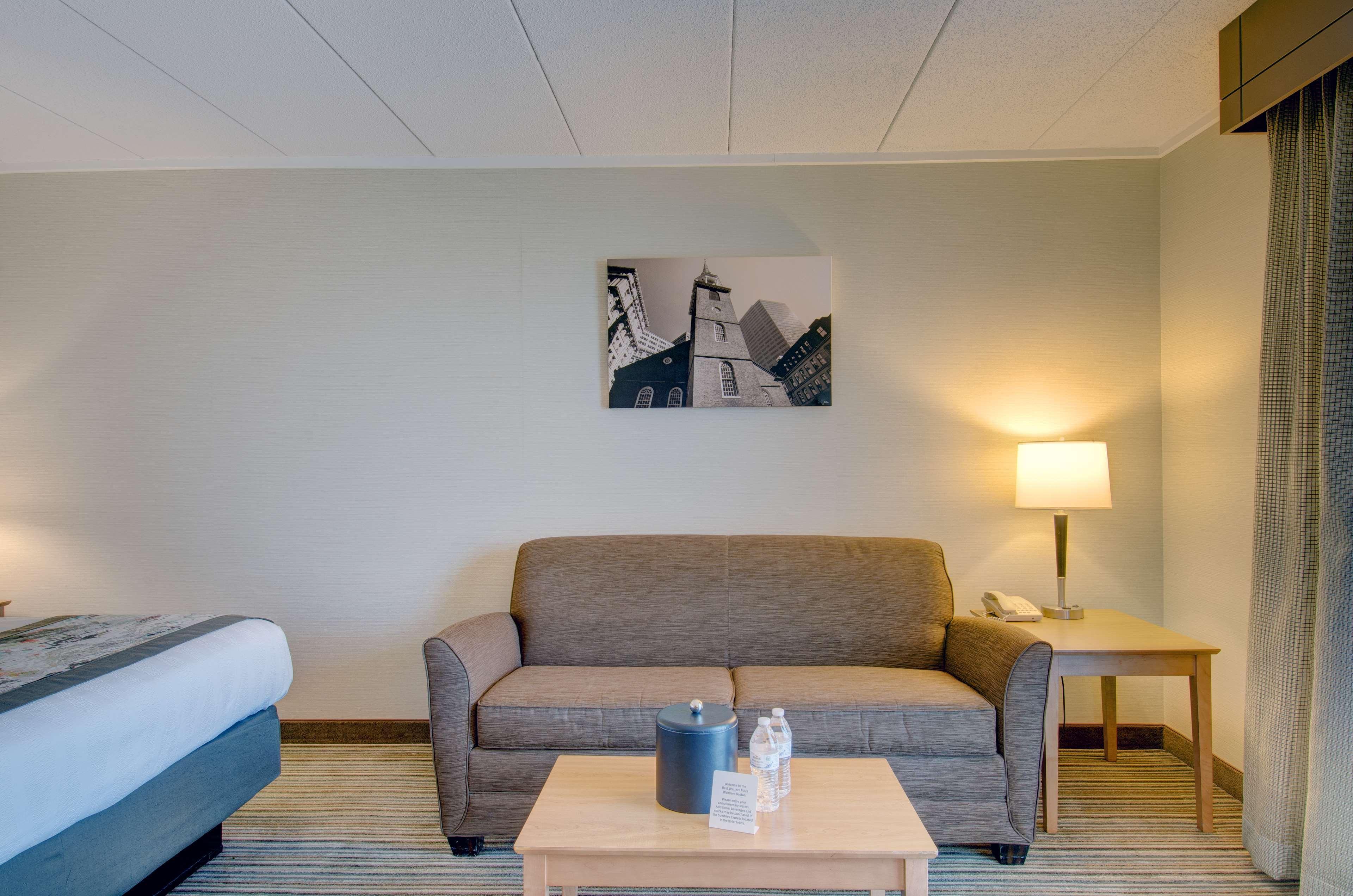 Best Western Plus Waltham Boston Exterior photo