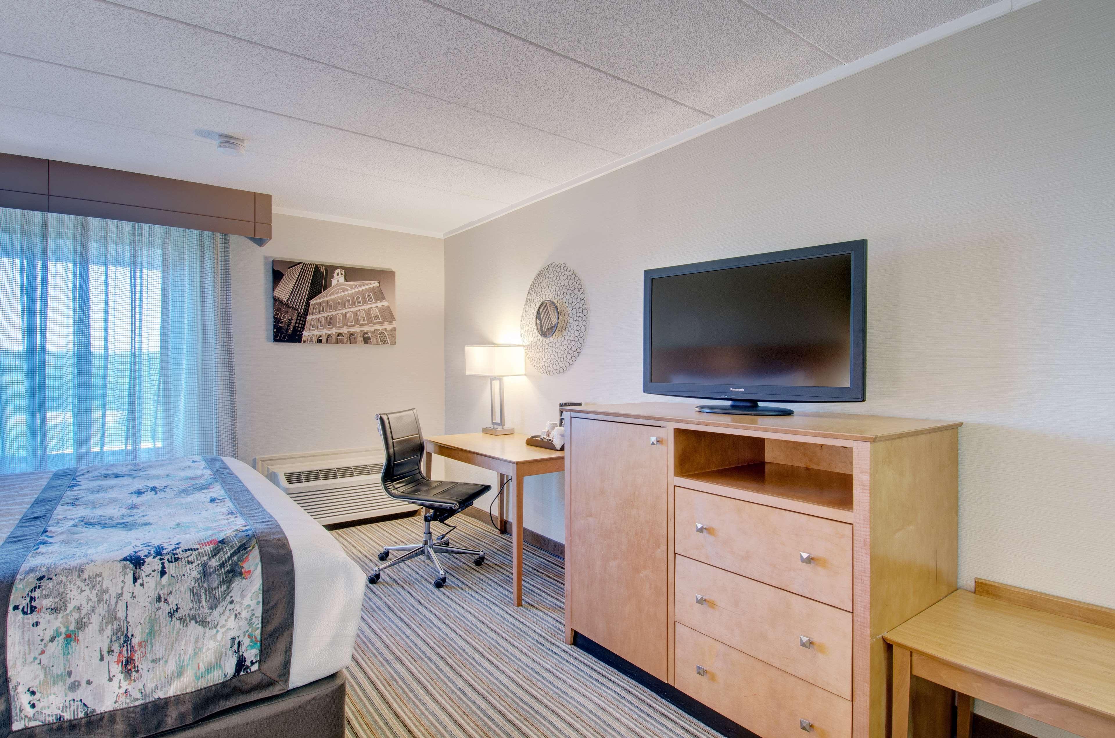 Best Western Plus Waltham Boston Exterior photo