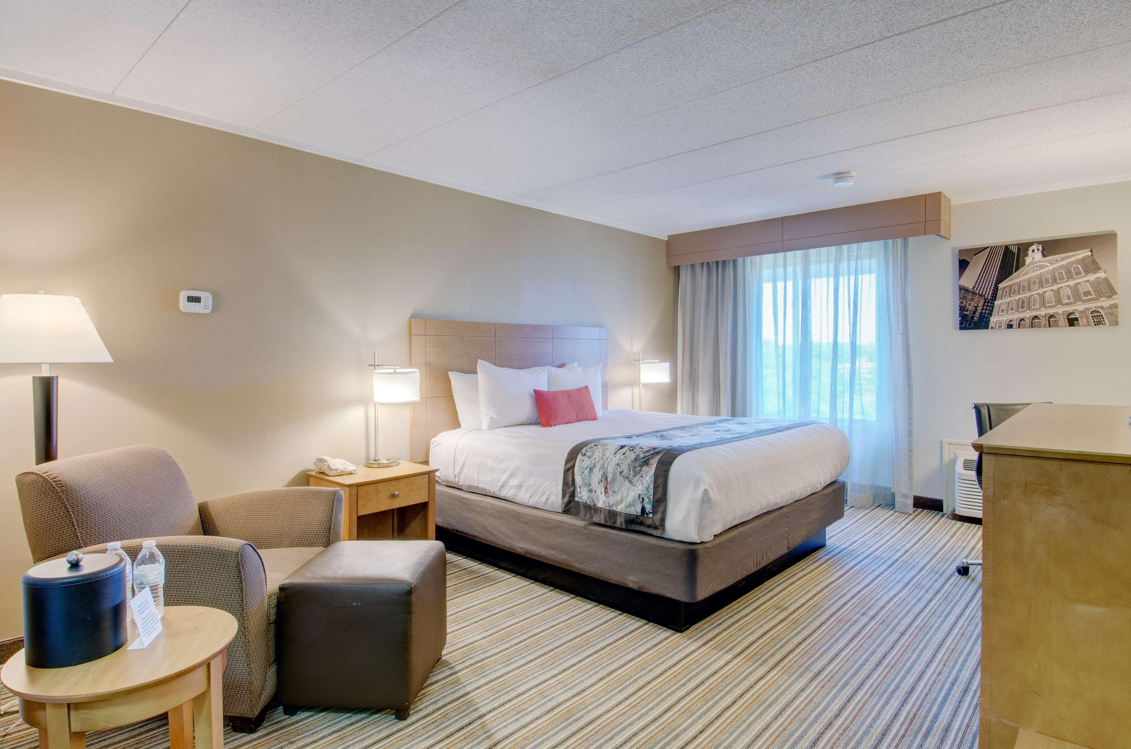 Best Western Plus Waltham Boston Exterior photo