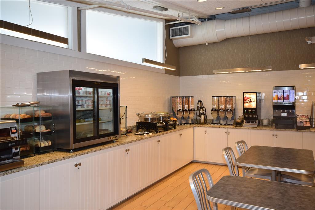 Best Western Plus Waltham Boston Restaurant photo