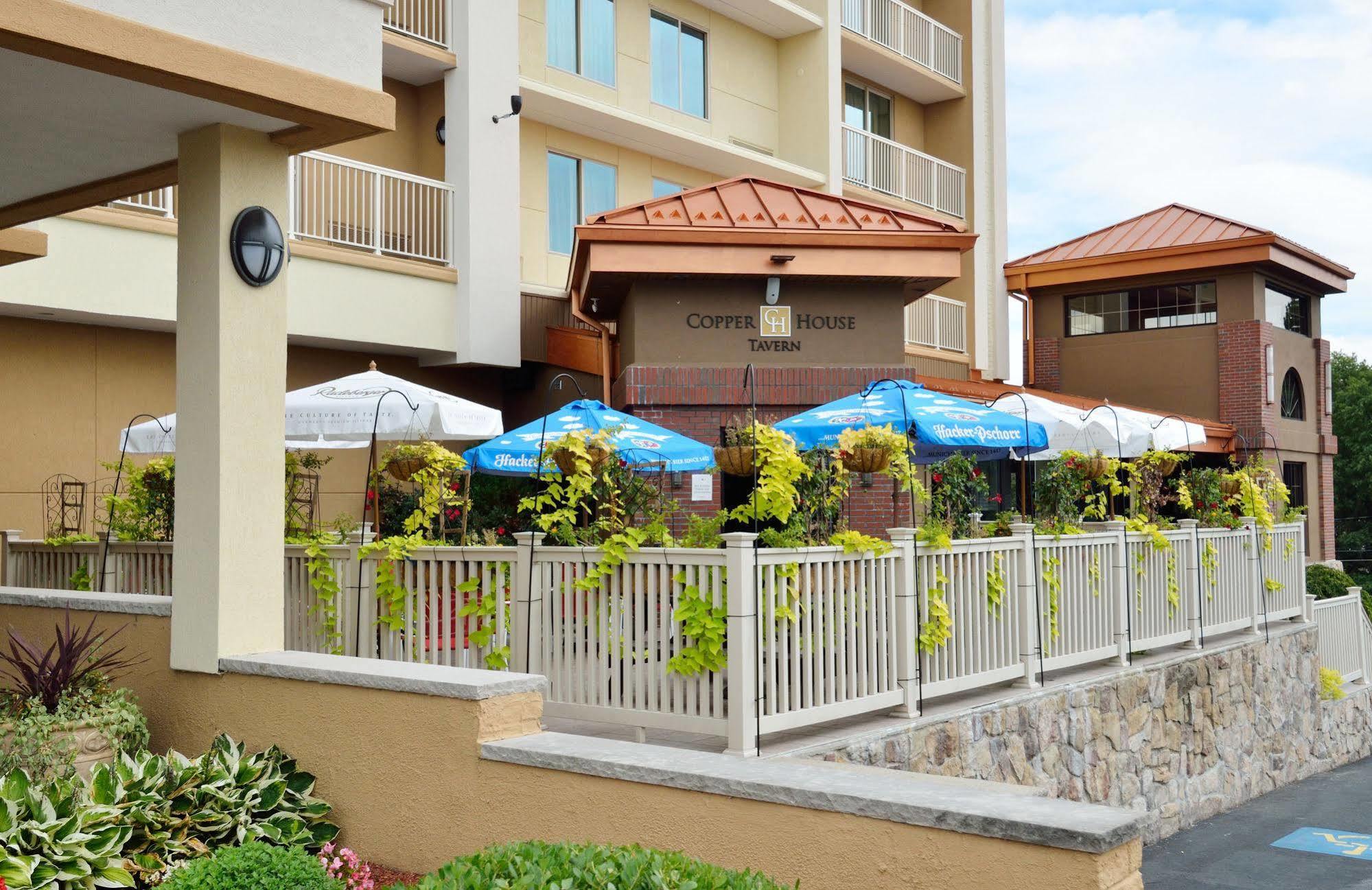 Best Western Plus Waltham Boston Exterior photo